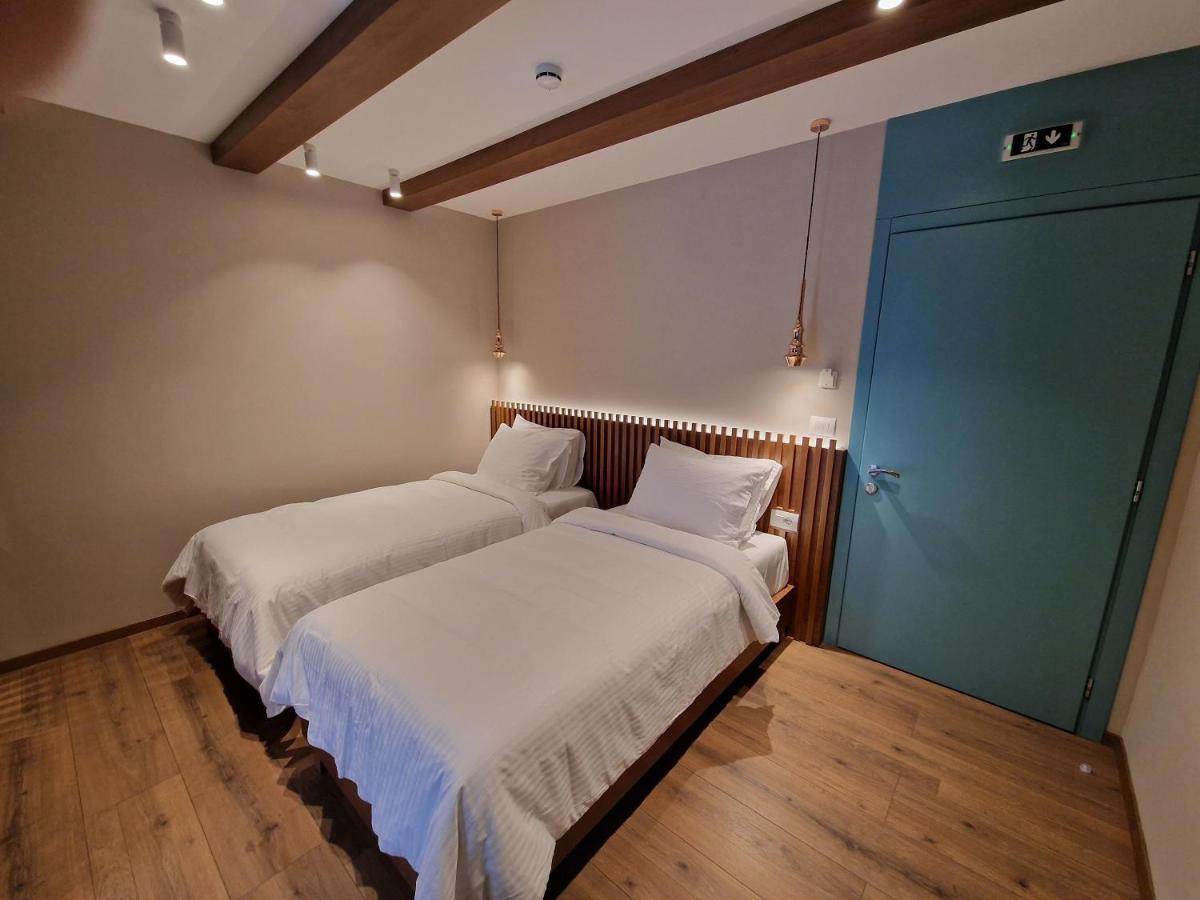 Palorto Hotel Гирокастра Экстерьер фото